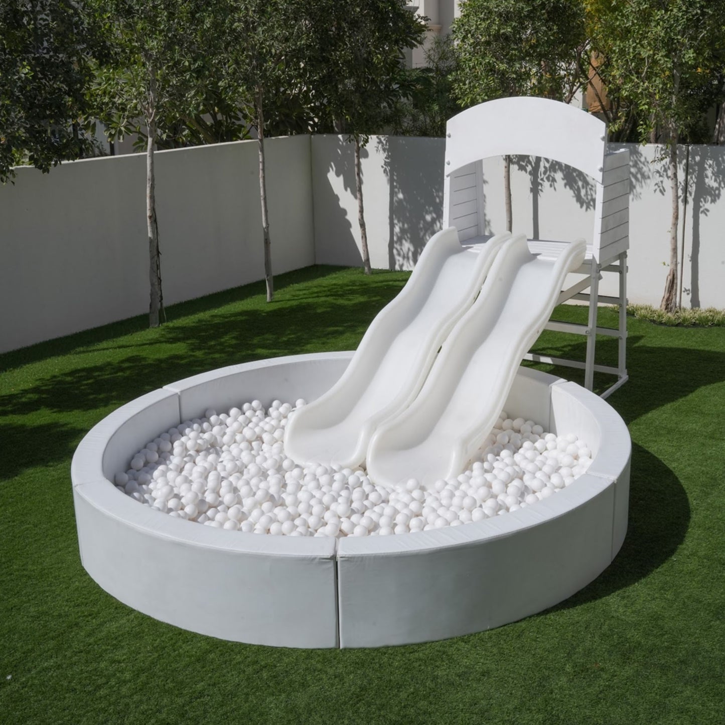 Round ball pit and double slide Special Package
